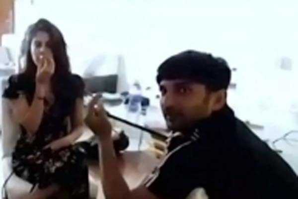 रिया और सुशांत का स्मोकिंग वीडियो वायरल